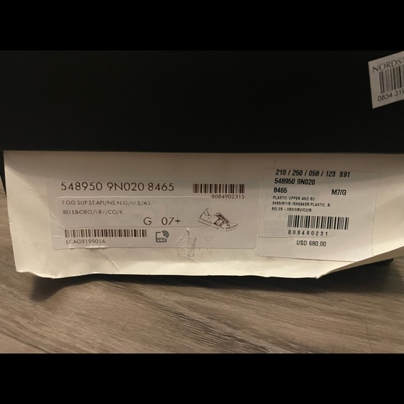 Size 8 gucci shoes - Picture 4 of 5
